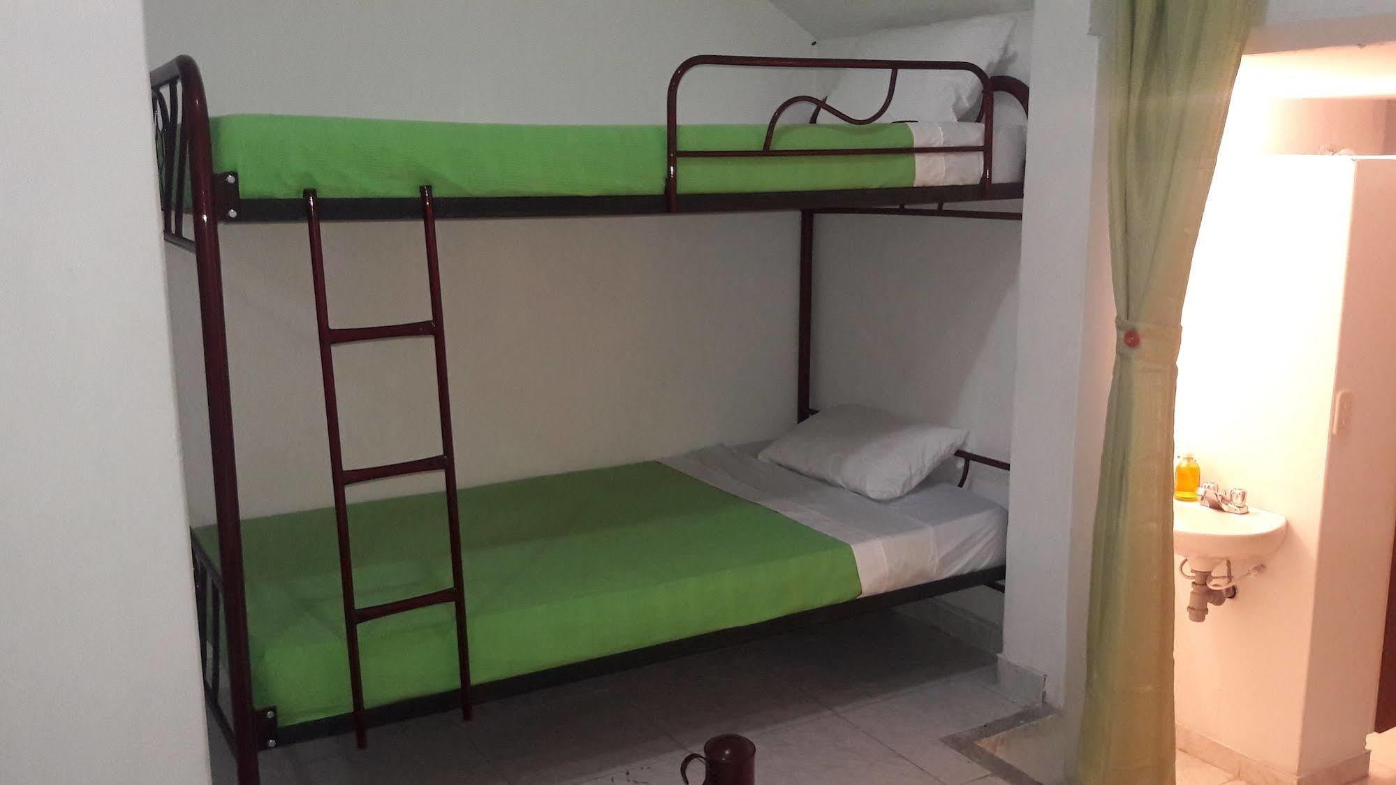 Hostal Deluxe Santander Manizales Exterior foto
