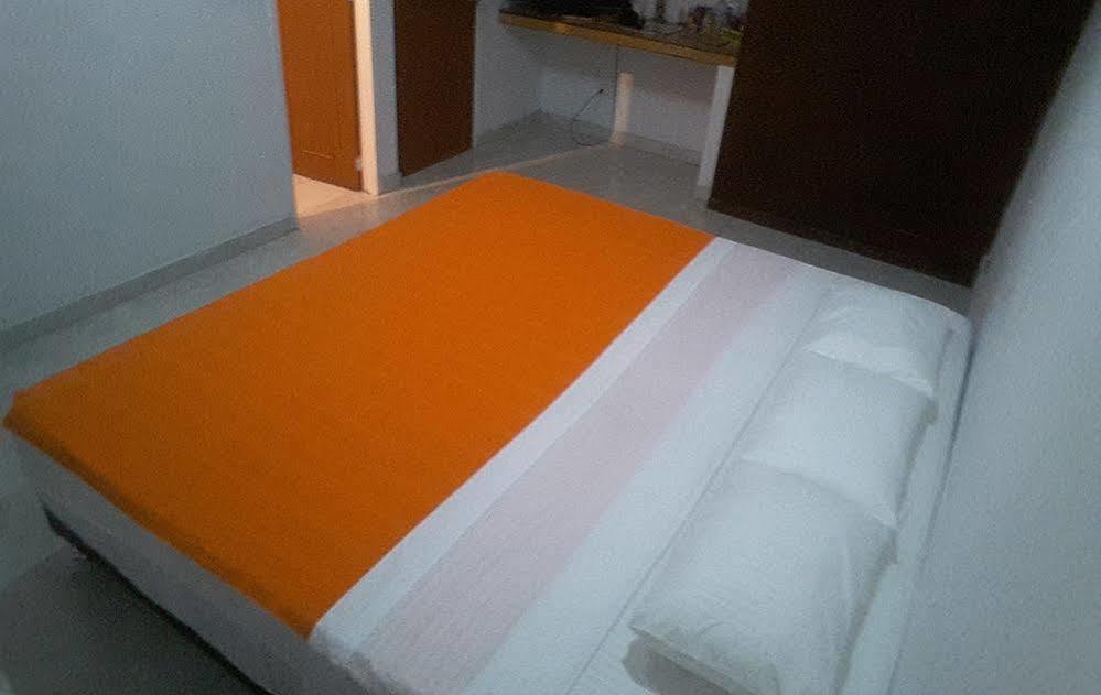 Hostal Deluxe Santander Manizales Exterior foto